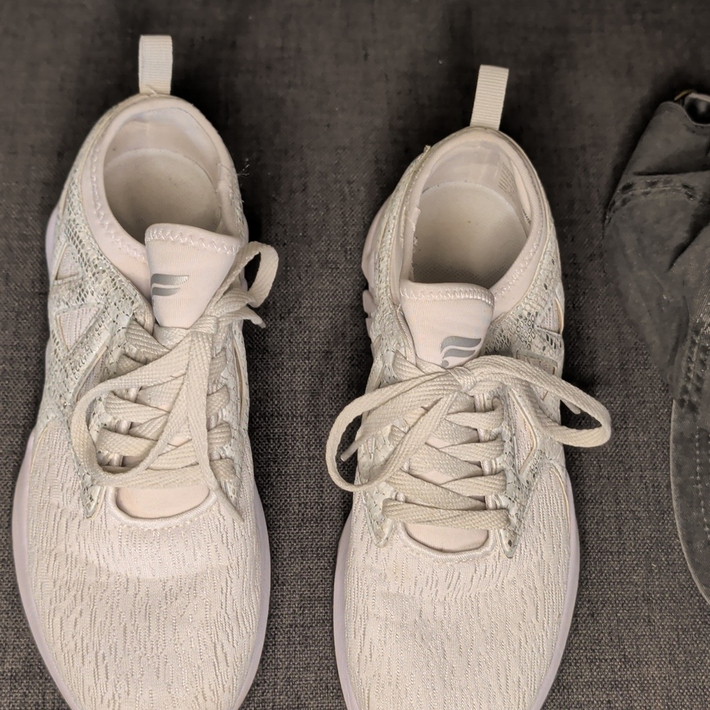 Fabletics Redondo Performance Sneaker And Dad Hat… - image 3